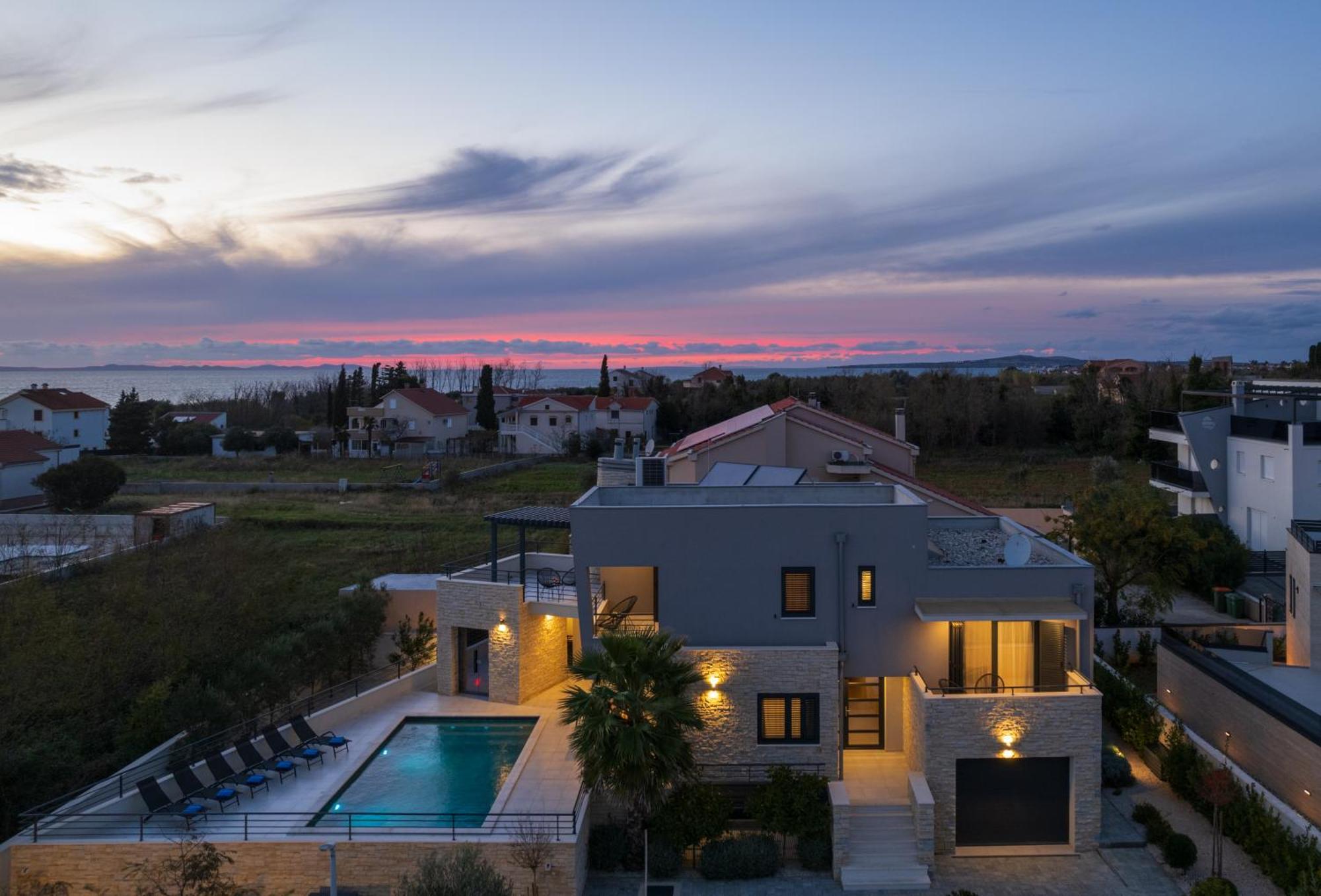 Villa Roca With Heated Pool And Sauna Privlaka  Exterior foto